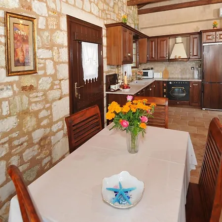 Koutsoypia Stone House Vila Sami (Kefalonia)