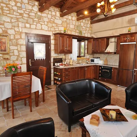 Villa Koutsoypia Stone House Sami (Kefalonia)