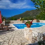 Vila Koutsoypia Stone House