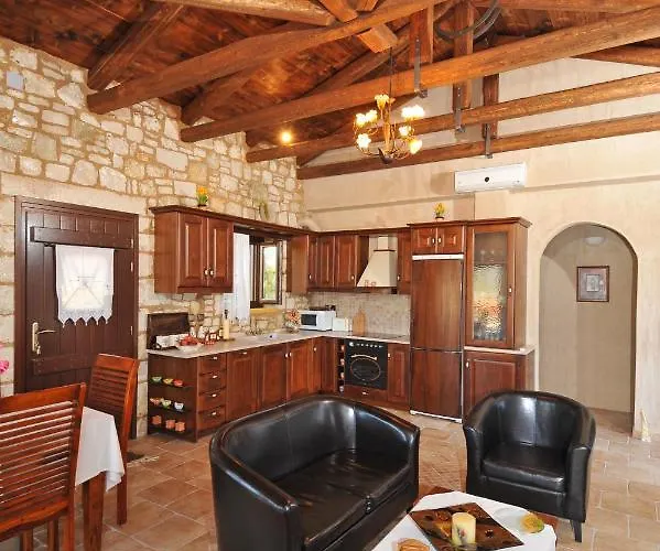 Villa Koutsoypia Stone House *