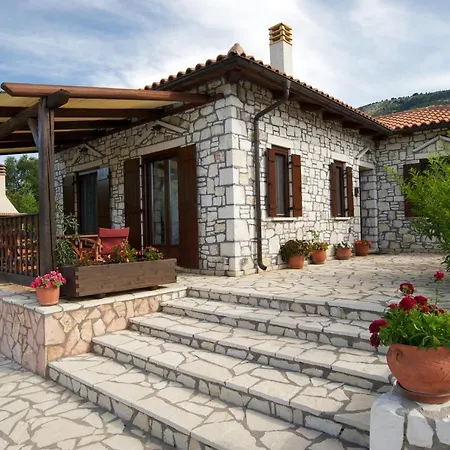 Koutsoypia Stone House * Σάμη