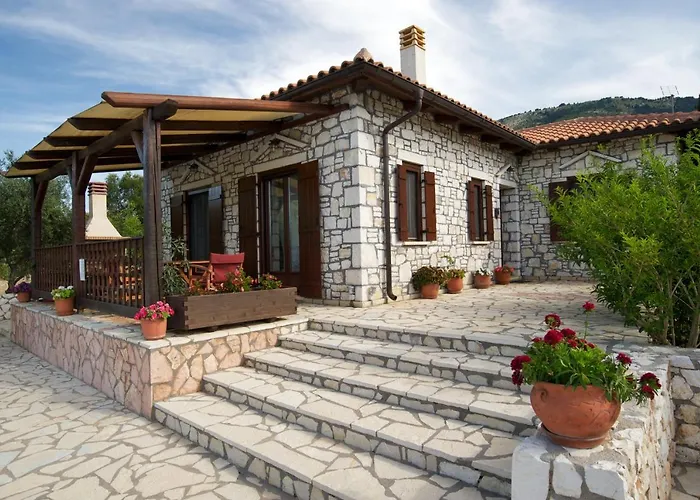Koutsoypia Stone House * Сами