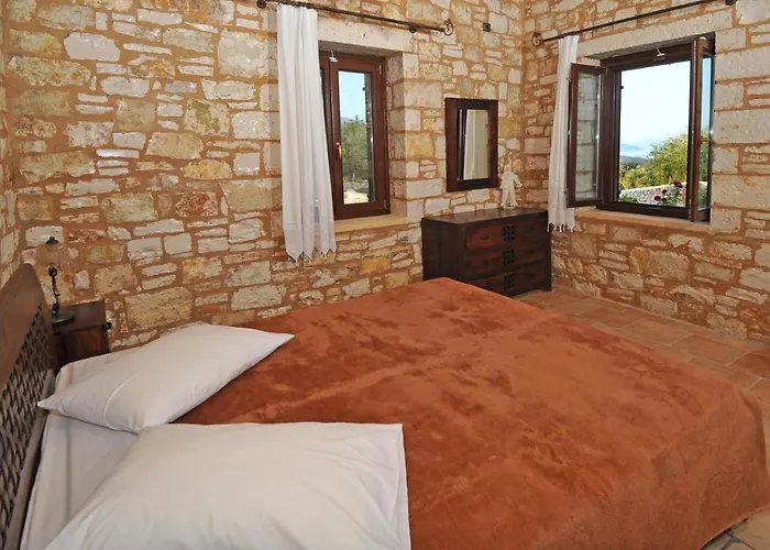 Вилла Koutsoypia Stone House