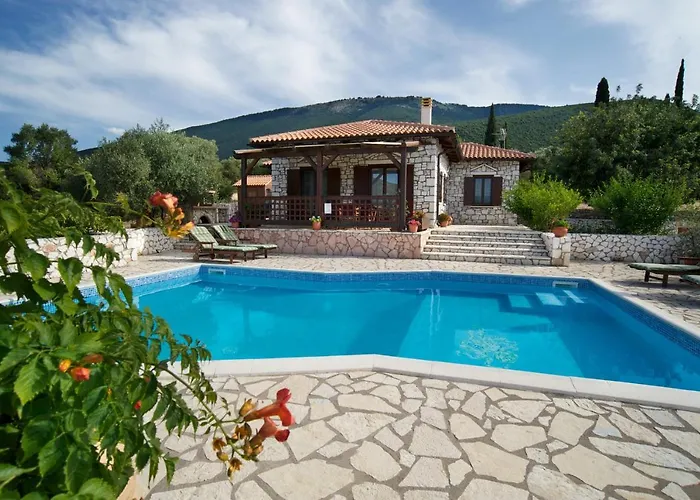 Вилла Koutsoypia Stone House *